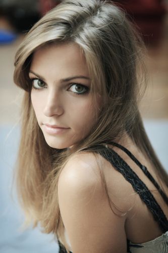 Aurora Ruffino Aurora Ruffino