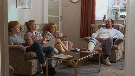 Life Is Sweet (1990)