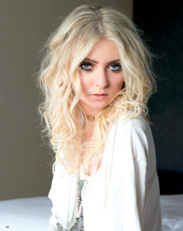 Taylor Momsen Taylor Momsen
