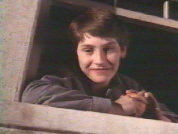 Paperhouse (1988)