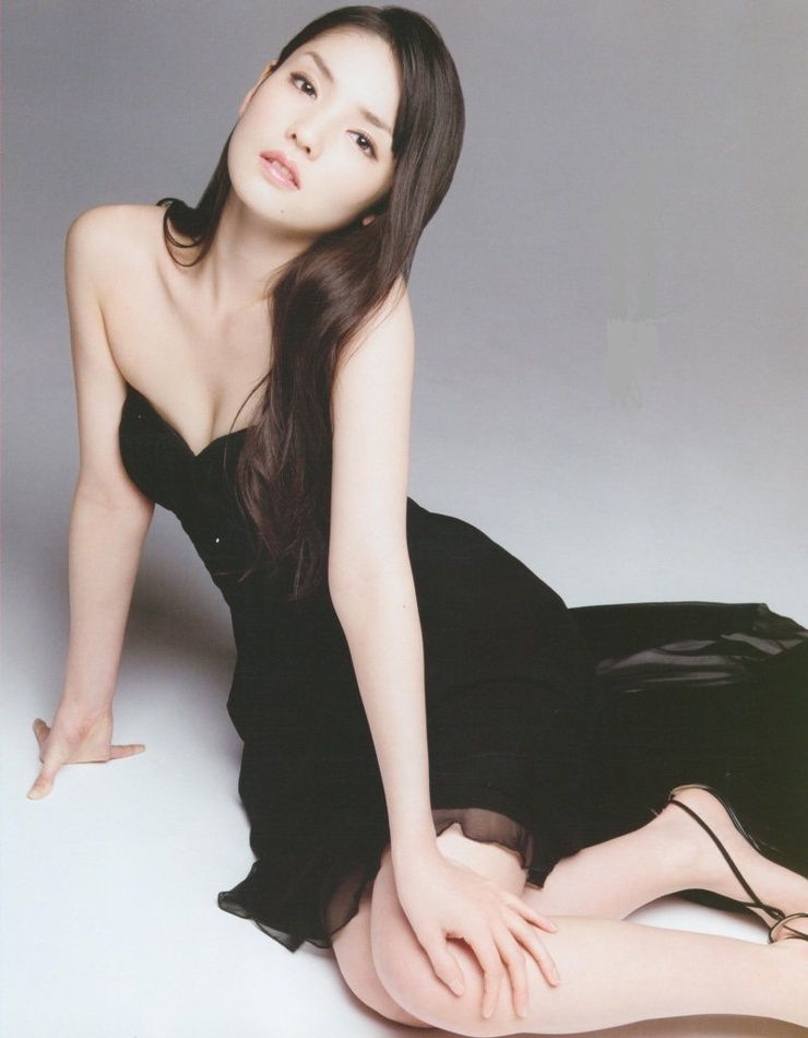 Sayumi Michishige Sayumi Michishige