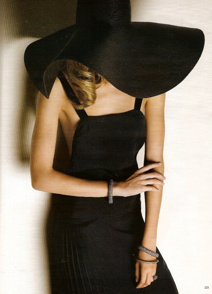 Julia Stegner Julia Stegner