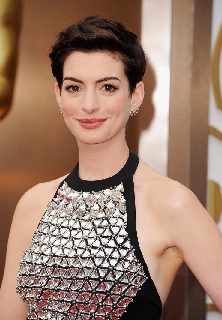 Anne Hathaway Anne Hathaway