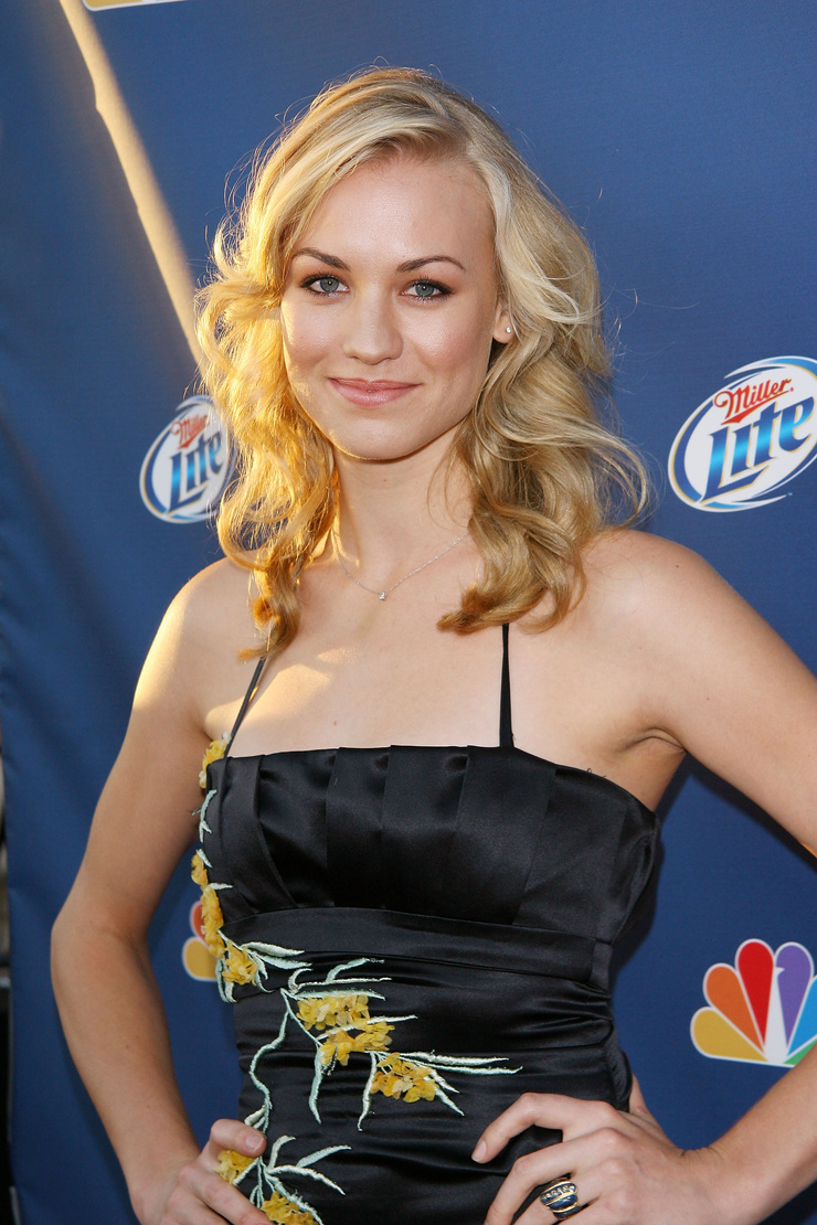 Yvonne Strahovski Yvonne Strahovski