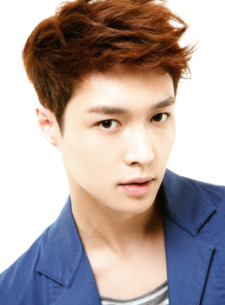 Lay (Exo)