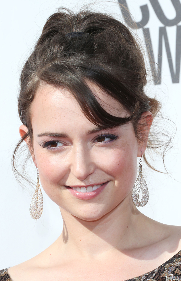 Milana Vayntrub Milana Vayntrub