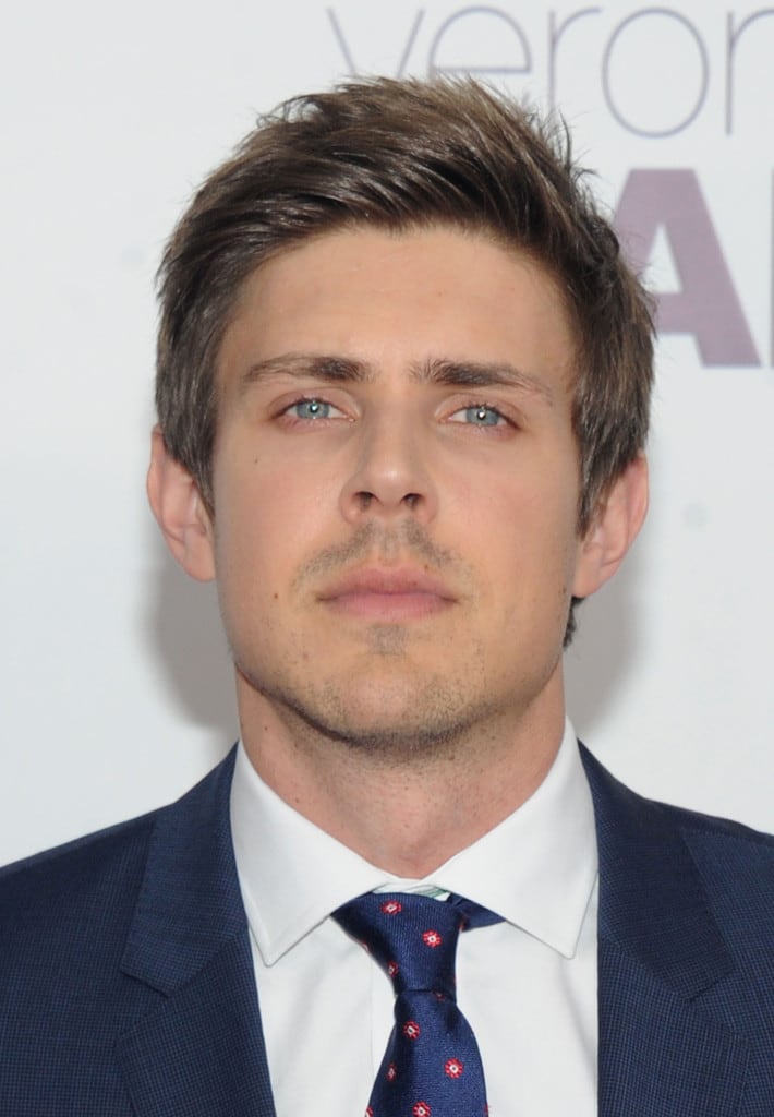 Picture of Chris Lowell