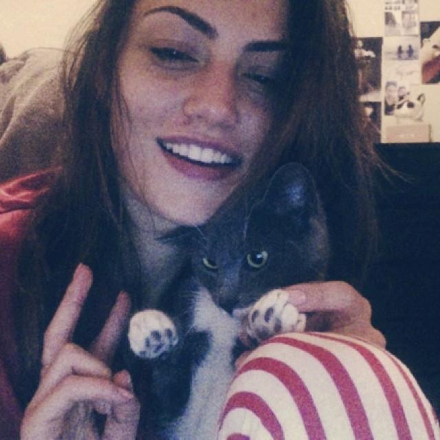 Phoebe Tonkin