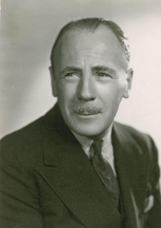 Roland Young Roland Young