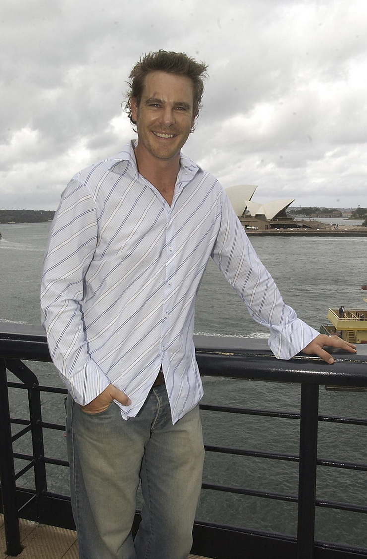 Aaron Jeffery