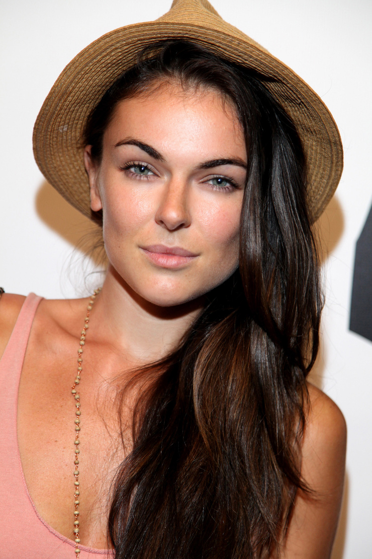 Serinda Swan Serinda Swan