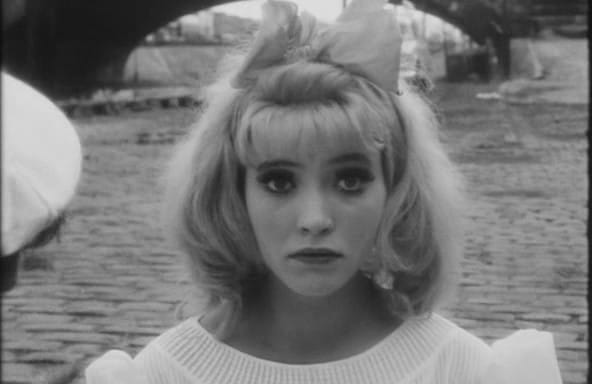Les fiancés du pont Mac Donald ou (Méfiez-vous des lunettes noires) (1961)