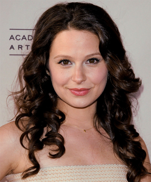 Katie Lowes Katie Lowes