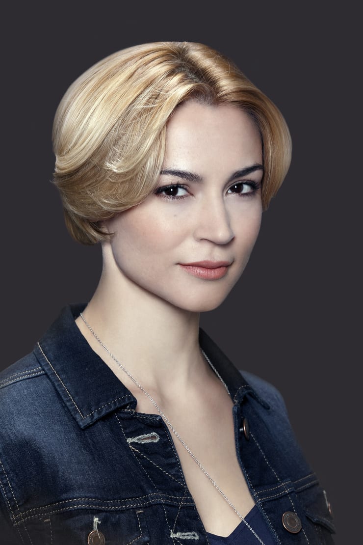 Samaire Armstrong Samaire Armstrong