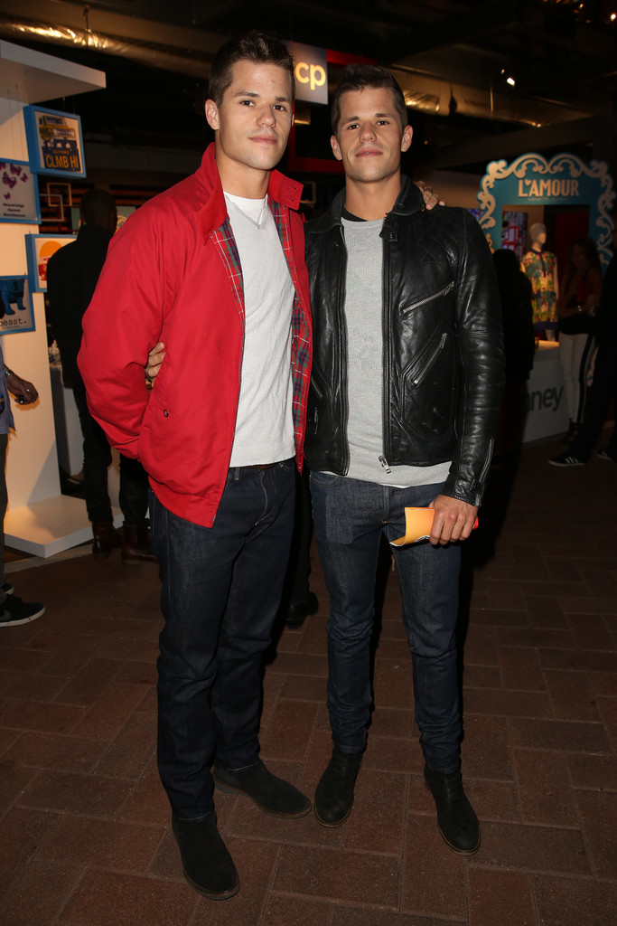 Charlie Carver