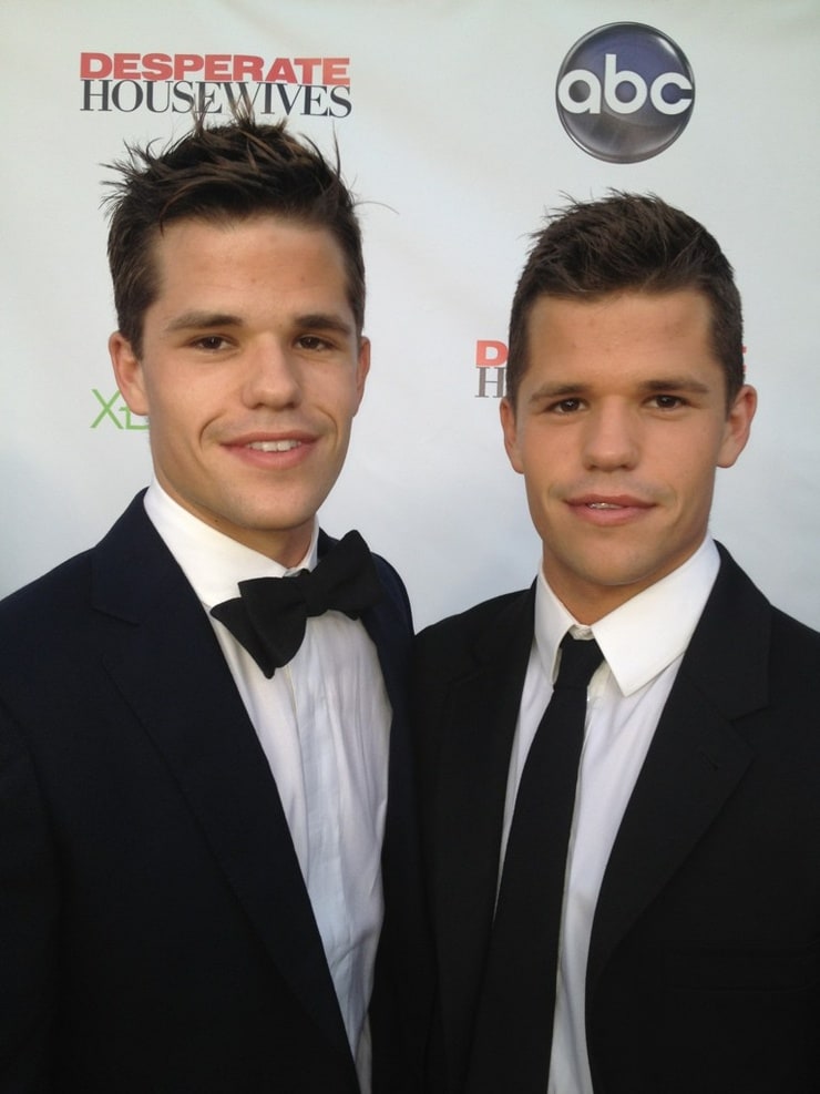 Charlie Carver