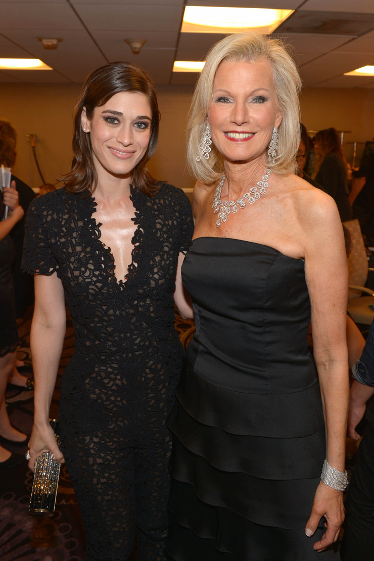 Lizzy Caplan Lizzy Caplan