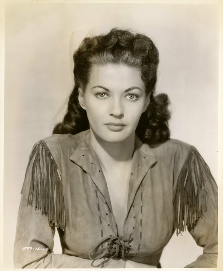 Yvonne De Carlo