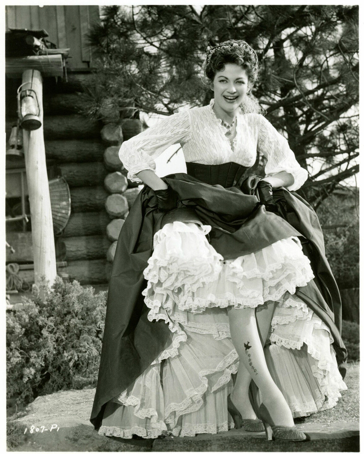 Yvonne De Carlo Yvonne De Carlo