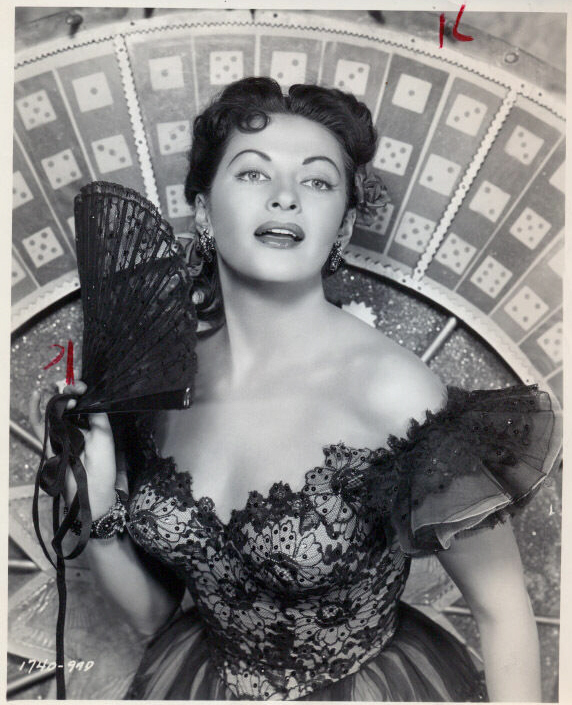Yvonne De Carlo