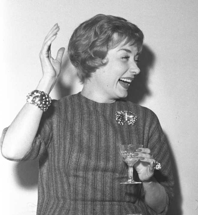 Lauretta Masiero Lauretta Masiero