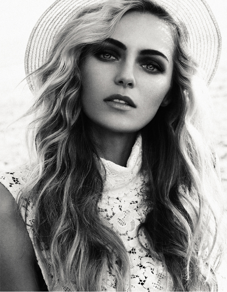 Valentina Zelyaeva Valentina Zelyaeva