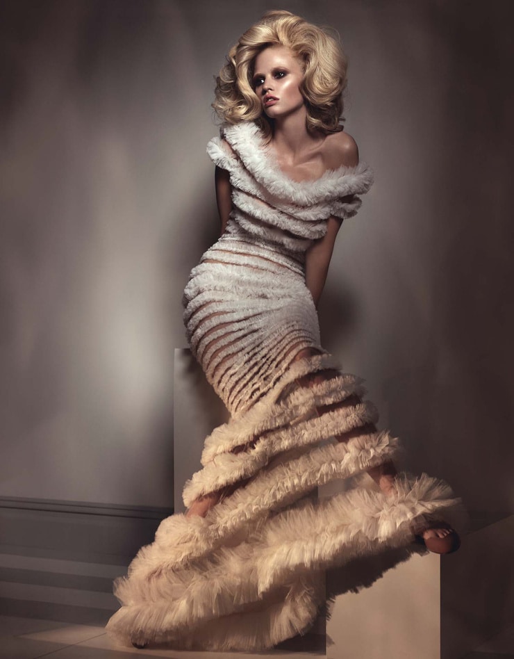 Lara Stone