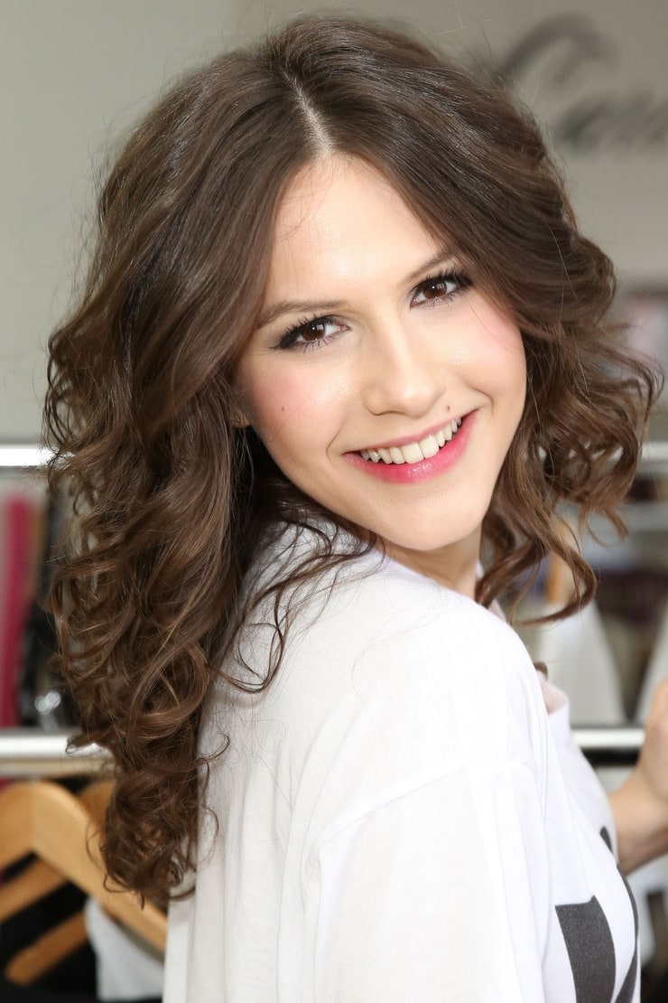 Erin Sanders