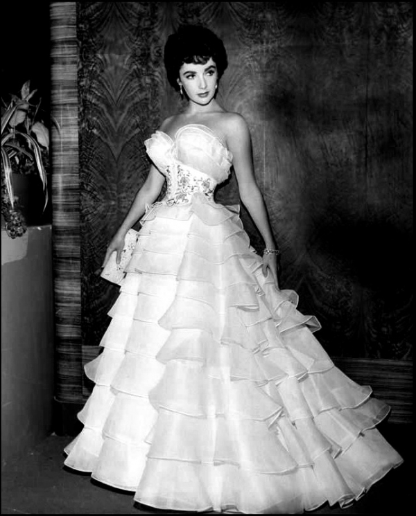 Elizabeth Taylor Elizabeth Taylor