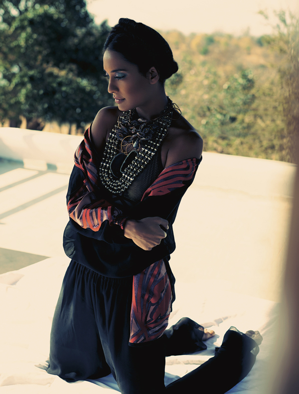 Lisa Haydon Lisa Haydon