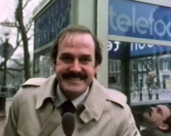 Giroblauw met John Cleese