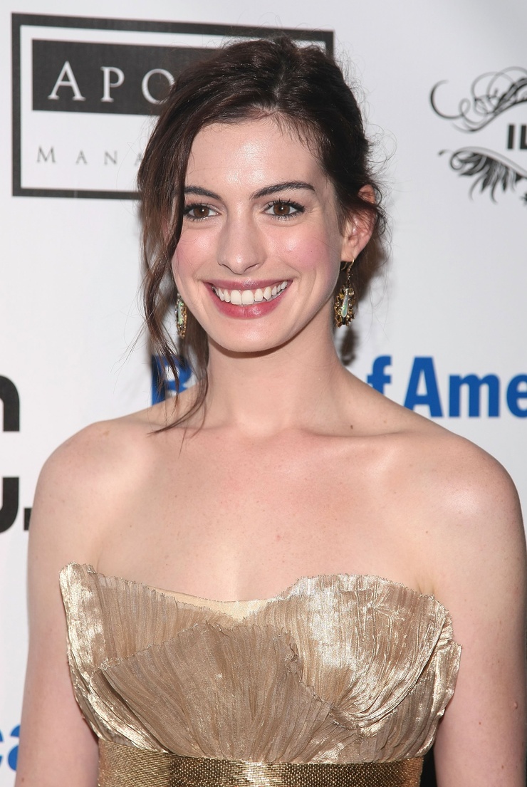 Anne Hathaway