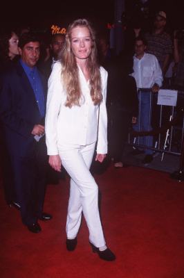 Suzy Amis