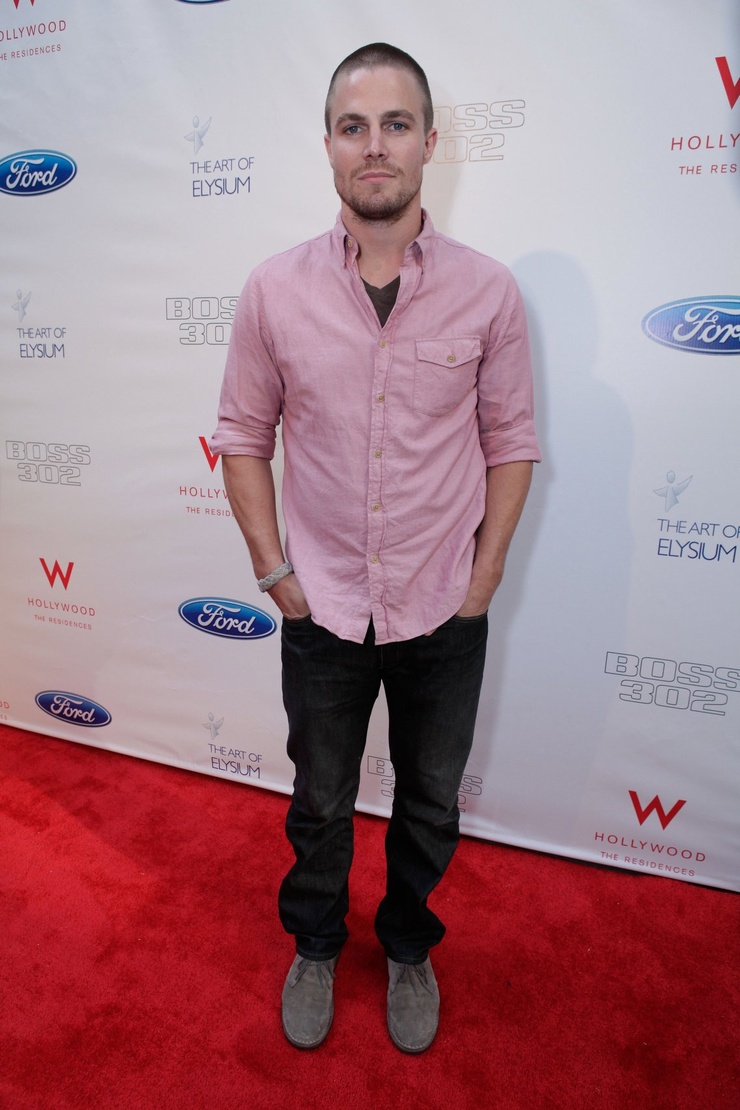 Stephen Amell