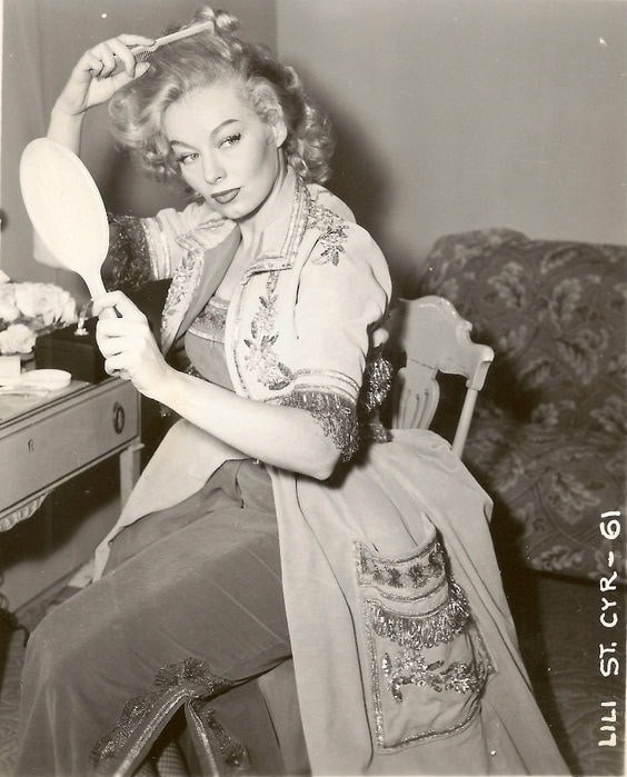 Lili St. Cyr