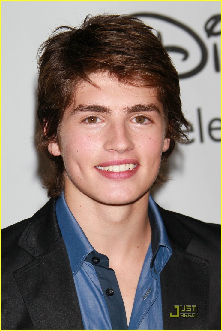 Picture Of Gregg Sulkin