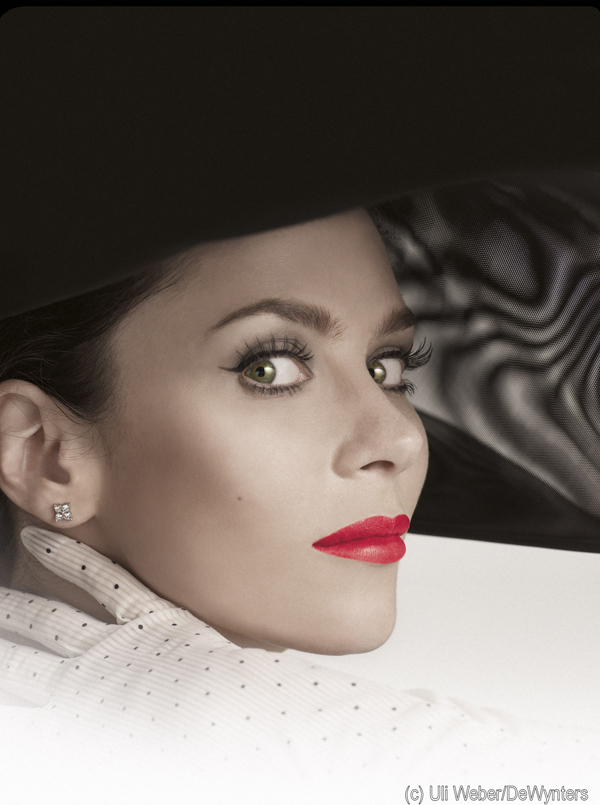 Anna Friel