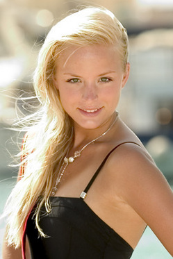 Alizee Poulicek