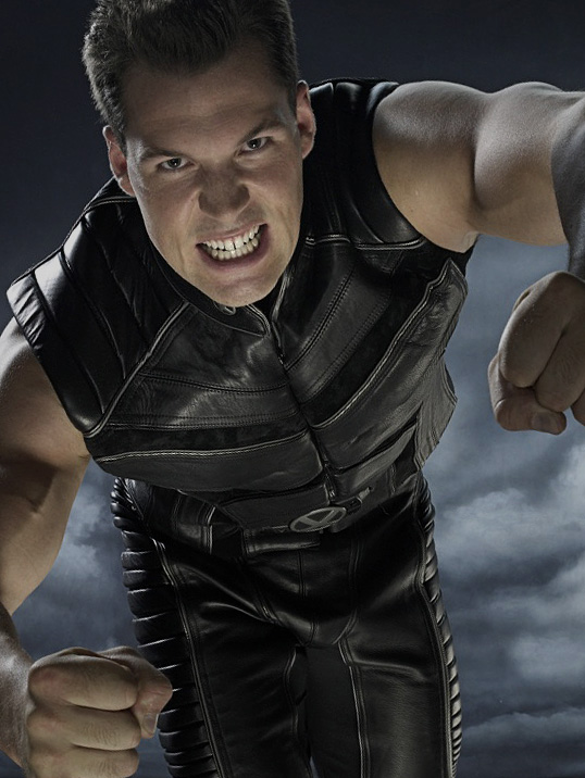 Colossus / Peter Rasputin (Daniel Cudmore)