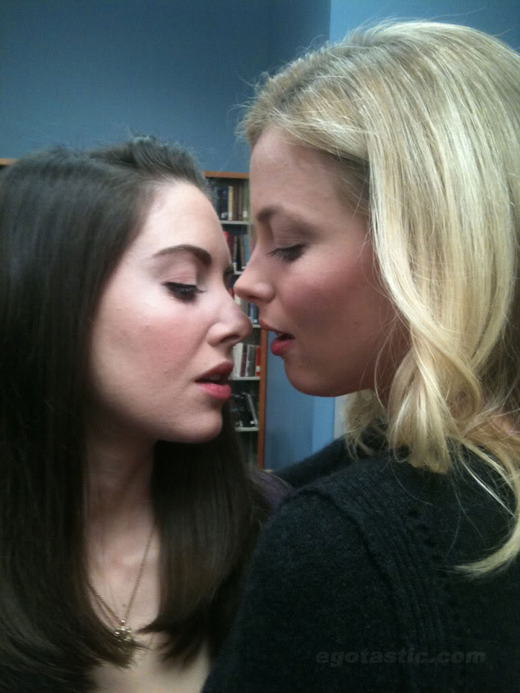 Alison Brie Alison Brie