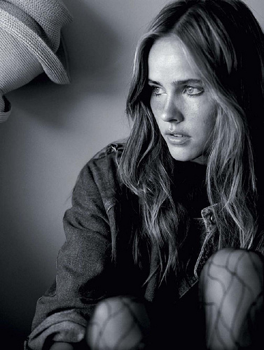 Isabel Lucas Isabel Lucas