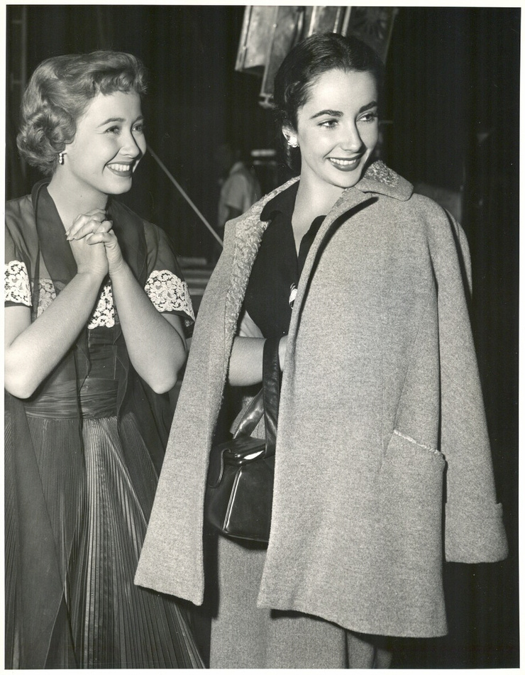 Elizabeth Taylor Elizabeth Taylor