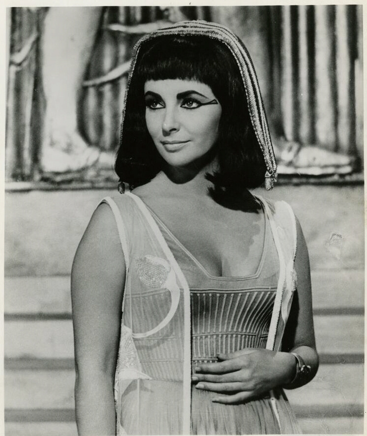 Elizabeth Taylor Elizabeth Taylor