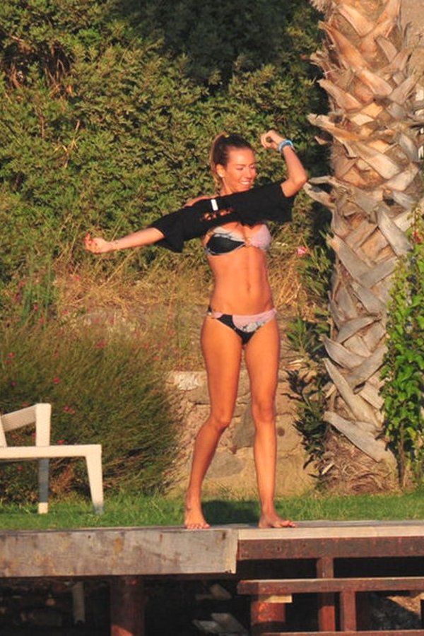 Sinem Kobal
