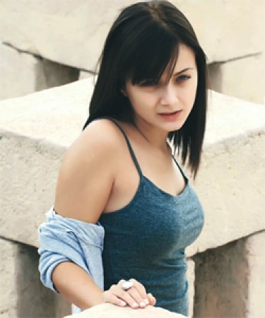 Damla Sonmez Damla Sonmez
