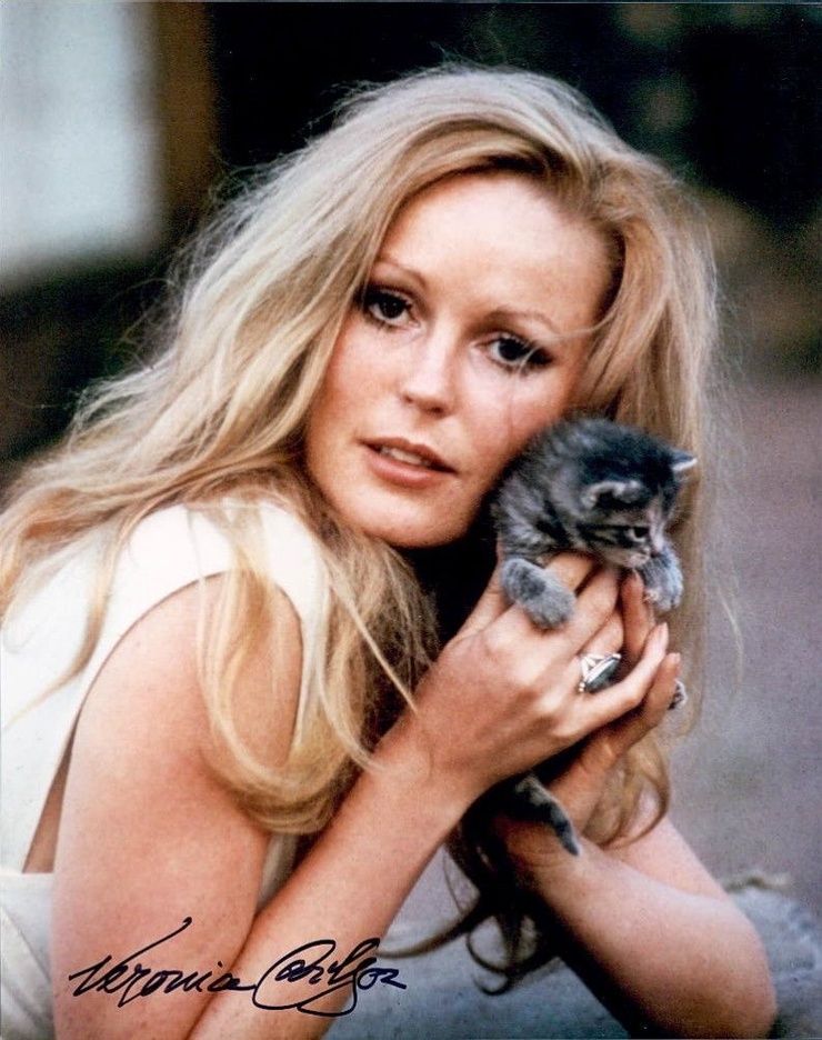 Veronica Carlson