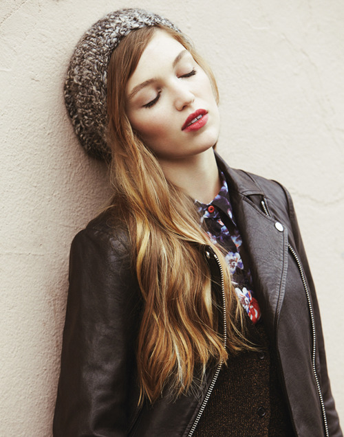 Lili Simmons Lili Simmons
