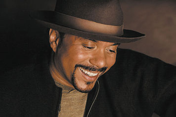 Howard Hewett