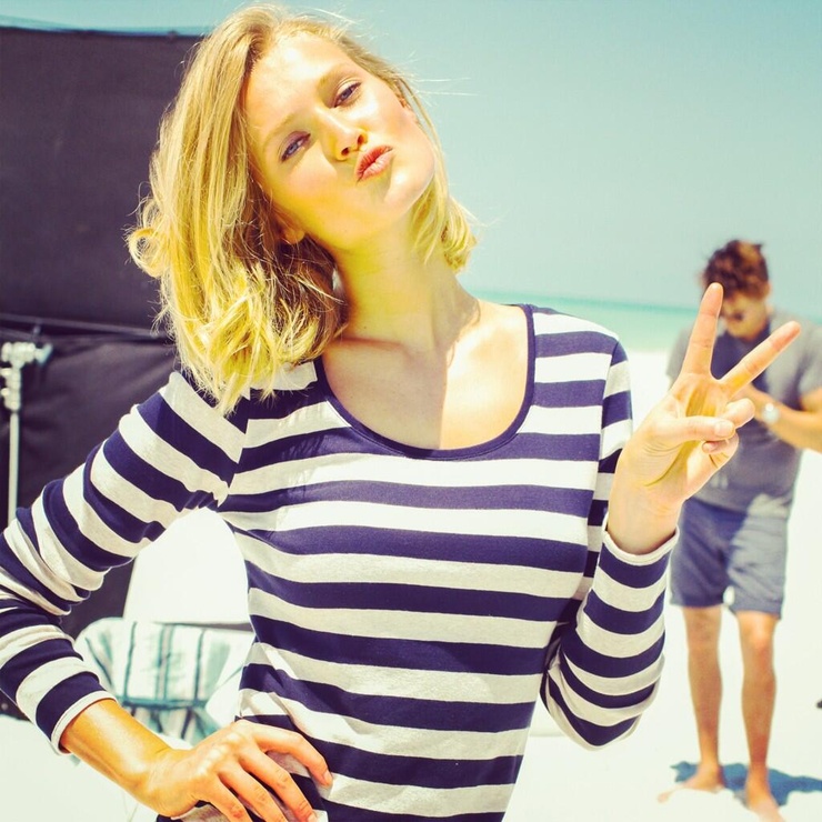 Toni Garrn Toni Garrn