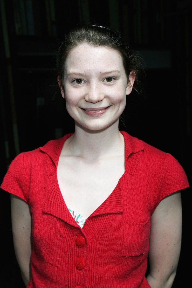 Mia Wasikowska